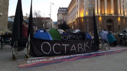 Майките от "Системата ни убива" се разграничиха от Мая Манолова