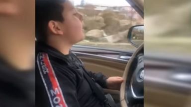 Свалят табелите на БМВ то управлявано от 10 годишния Асен Маринов в