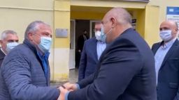 Борисов на инспекция и в Гоце Делчев, посети болницата (видео)
