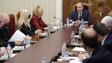 Мая Манолова алармира президента за институционален саботаж на честните избори
