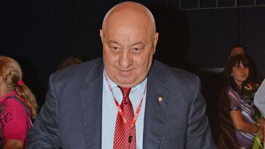 Георги Гергов гласува днес за нов областен председател на партията