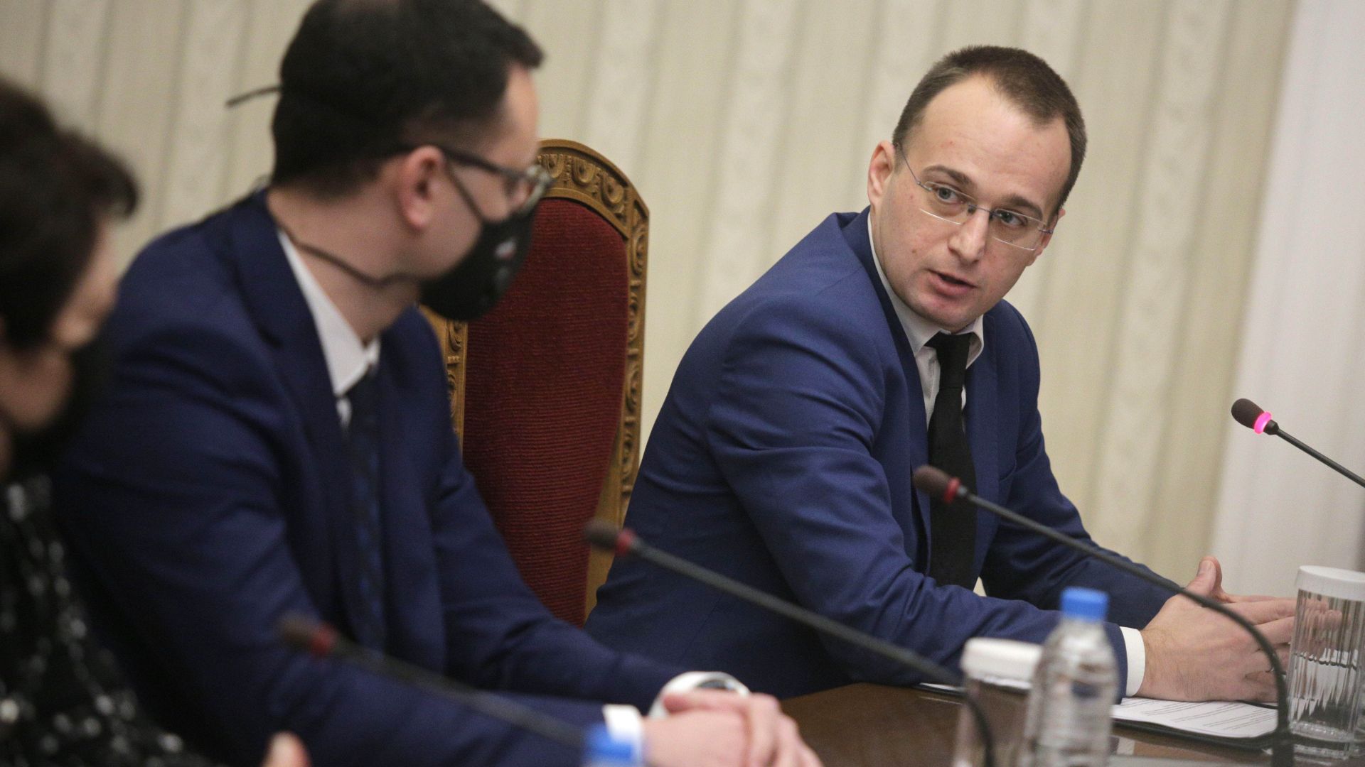 Симеон Славчев: Правителството да поиска неустойки за самолетите F-16