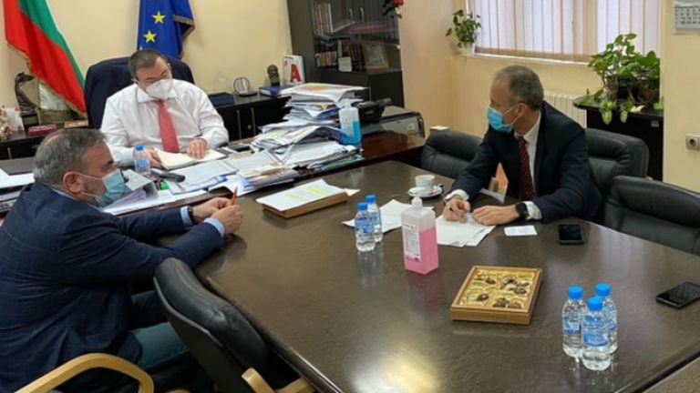 21 процента от учителите в образователните институции са заявили желанието