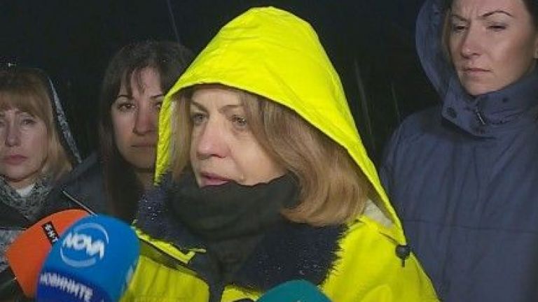 Преди Волуяк има наводнени къщи. Най-напред трябва да спаднат нивата