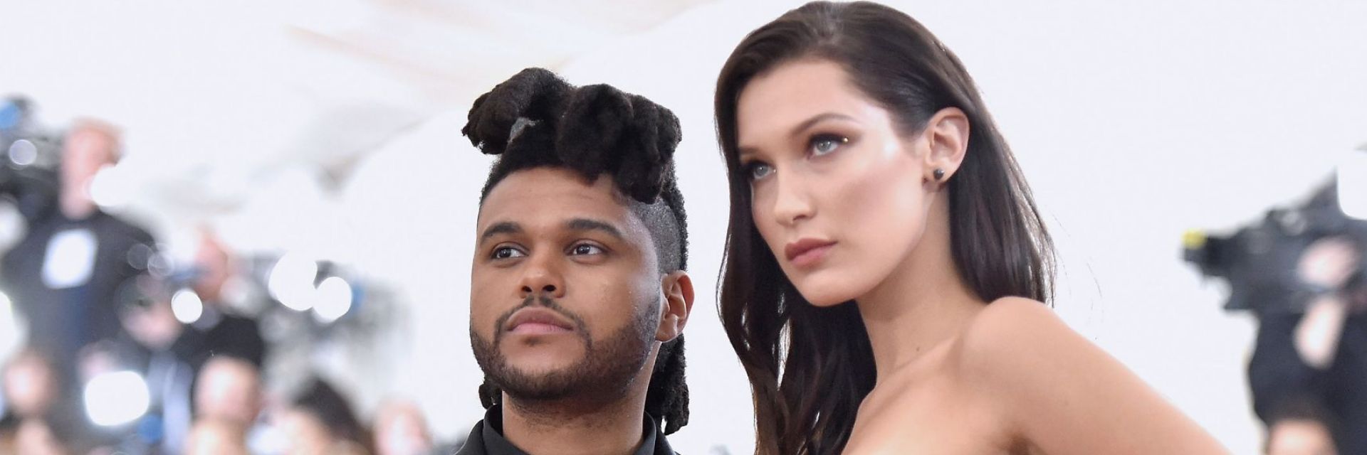 Weeknd се е вдъхновил от бившата си половинка Бела Хадид за лицето си в новия си клип