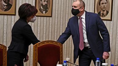 Председателят на Народното събрание Цвета Караянчева упрекна президента Румен Радев