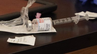 "Седмица след втората доза на ваксината на "Модерна" човек е напълно защитен" 