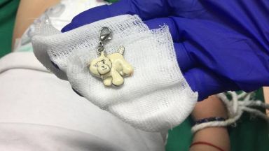 Дете на 2 години и два месеца е спасено от