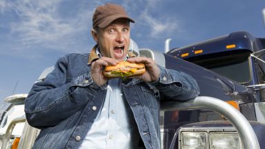 Британски шофьори на камиони изпитват на гърба си последица от