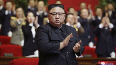 Севернокорейският лидер Ким Чен ун се ангажира да увеличи ядрения арсенал