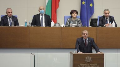 Депутатите приеха на първо четене промени в Закона за българските