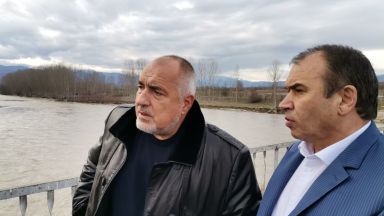 Министър председателят Бойко Борисов провери на място последствията от наводненията