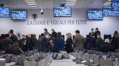 Най големият процес в историята срещу мафията Ндрангета бе открит в