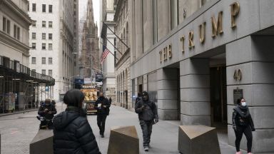 След компании и банки и Ню Йорк скъса с Тръмп: Какво се случва в делова Америка 