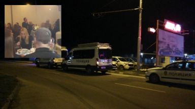 Празнуващи в ресторант в Пловдив нападнаха пристигналите полицаи  (видео)