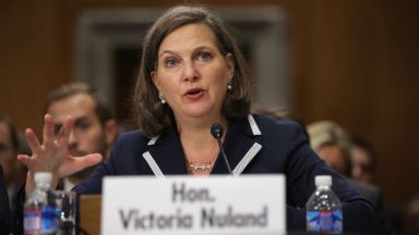 Заместник държавният секретар на САЩ Виктория Нюланд потвърди че в Украйна