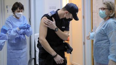 Гражданите които са се ваксинирали срещу Ковид 19 и са изработили