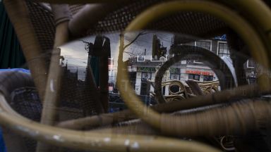 Няколко хиляди души се включиха днес в неразрешен протест в