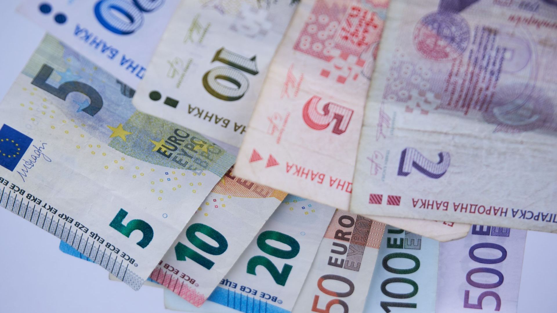 Прогноза: От лятото на 2024 г. еврото заменя лева