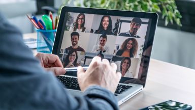 Европейският парламент призовава за закон на ЕС който предоставя на