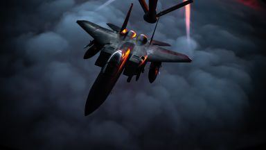 Пилот на американски F-15E е свален два пъти за 30 дни. Изчислиха колко струва войната 