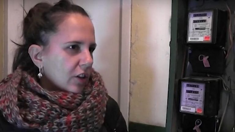 Грешка остави семейство без ток в най-студеното време на годината.