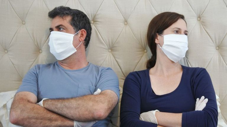 Гърците вече ще се развеждат по мейла - такава възможност