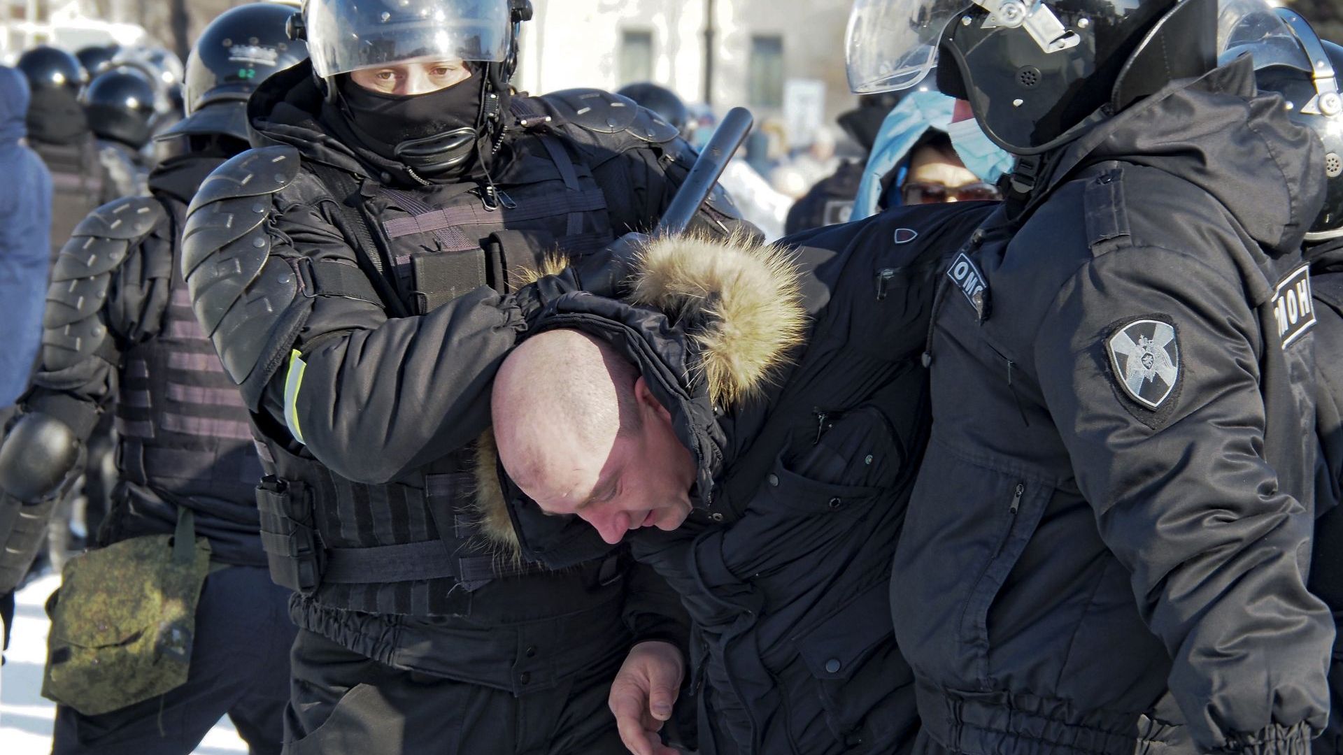 Ден на протести в Русия заради Навални. Десетки арестувани в Далечния изток (видео)