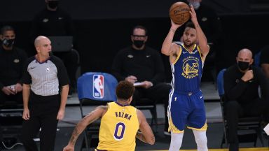 Пет тройки пратиха Стеф Къри на второто място във вечната ранглиста на NBA