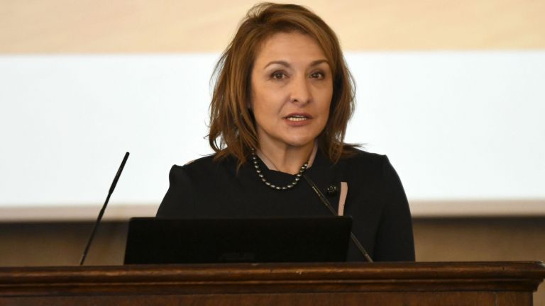 Сигурна съм, че ще се направи опит да се състави