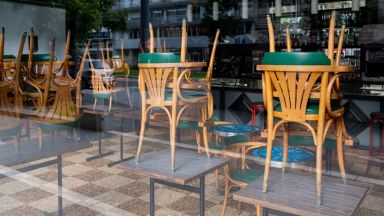 Въпреки повишената заболеваемост нощните заведения във Варненска област засега няма