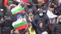 "Марш към свободата" пред МС - протест на собственици и персонал от затворените заведения (снимки)