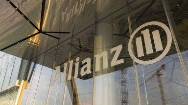 Алианц плати рекордна сума за небостъргач във Франкфурт