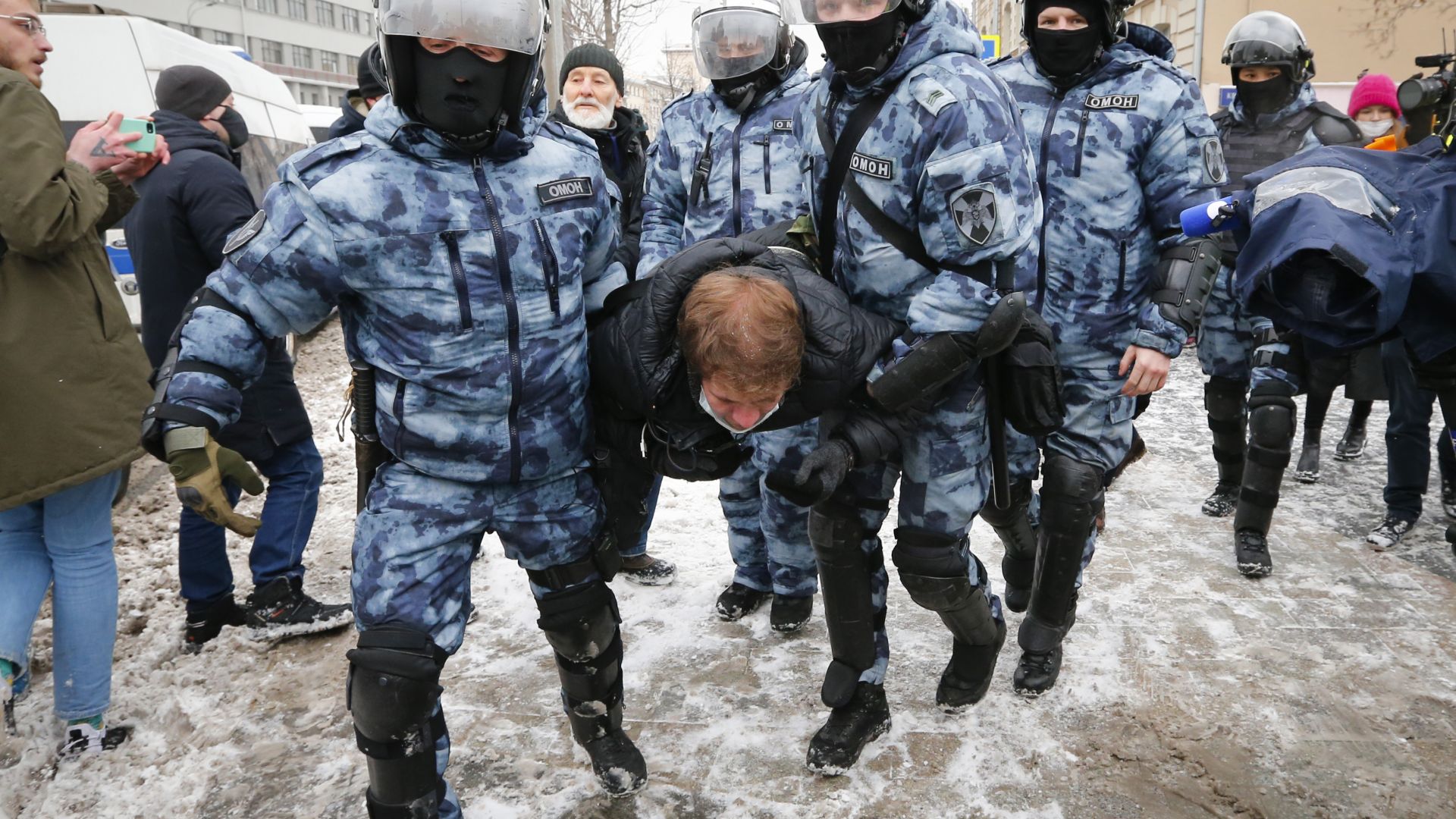 Хиляди арестувани при протестите за Навални, новият държавен секретар на САЩ с остра позиция