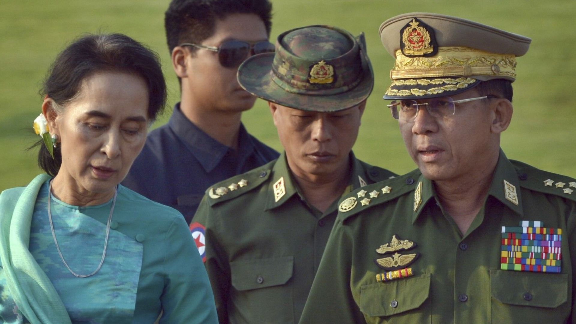 Армията взе властта в Мианма, арестуваха премиера и президента