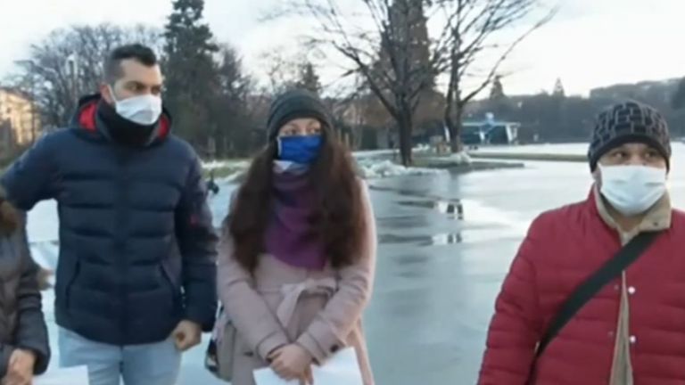 Собственик на софийска фирма за дограми завлякъл десетки клиенти с