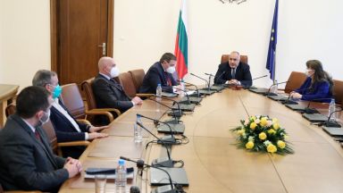 Електронен регистър на желаещите да се ваксинират български граждани ще