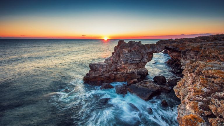 Дивото зове - топ 5 на най-потайните плажове в България