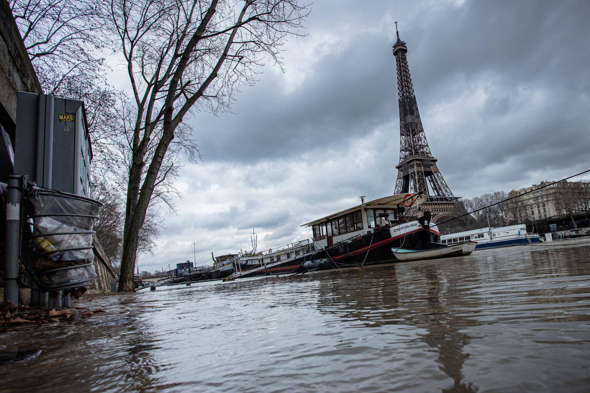 Силните дъждове предизвикаха наводнения и в други части на Франция