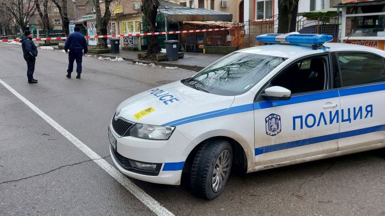 Въоръжен и маскиран мъж обра пощенския клон в пловдивското село