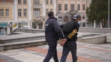32 годишният бургаски рапър Никола Нанев Гарджока който открадна такси във Варна