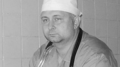 Инфаркт е погубил ръководителят на екипа лекувал Алексей Навални в