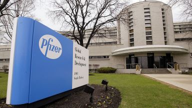 Главният изпълнителен директор на Пфазйер Pfizer Алберт Бурла заяви във