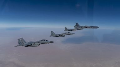 Украинският президент Володимир Зеленски призова международната общност да обособи зона