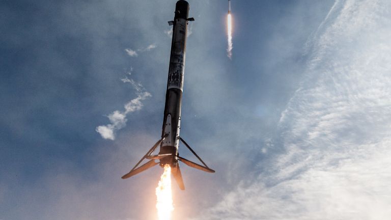 SpaceX Отбеляза 600 Успешни Приземявания на Ракети