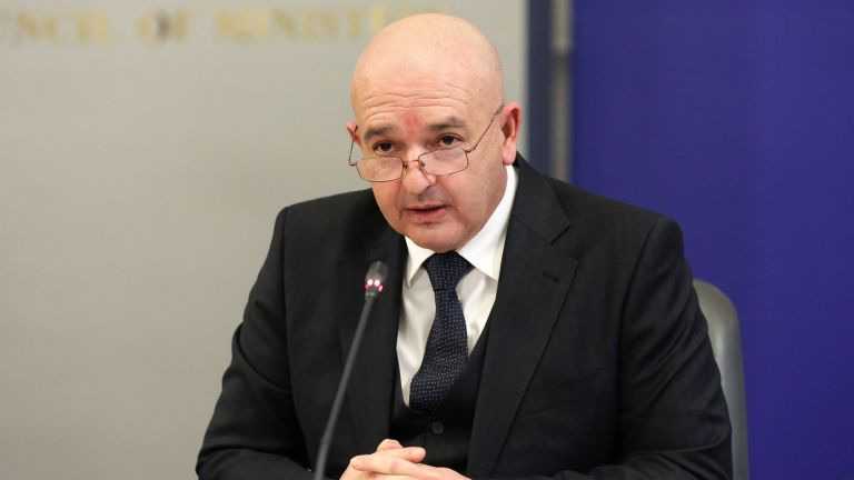 Проф. Венцислав Мутафчийски - председател на Националния оперативен щаб и