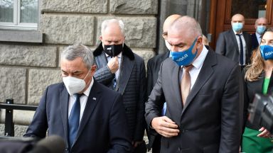 Поисках оставката на Симеонов защото бях подлъган от майките на