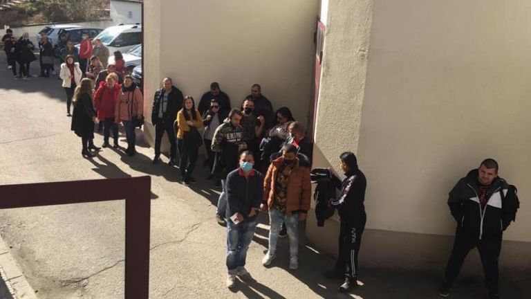 След отправен апел в социалните мрежи, над 300 души дариха