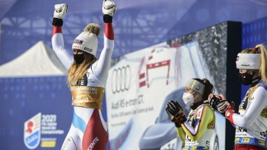Нов швейцарски триумф при дамите от Световното по ски 