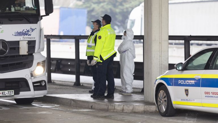 Словения въвежда изискването за представяне на негативен резултат от тест